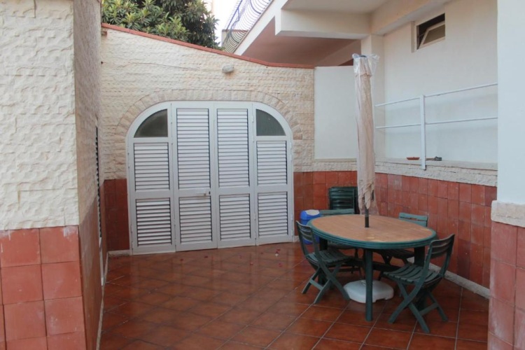 4 Bedrooms Cottage