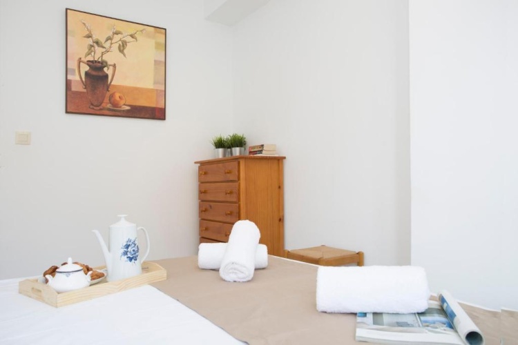 3 Bedrooms Apartment