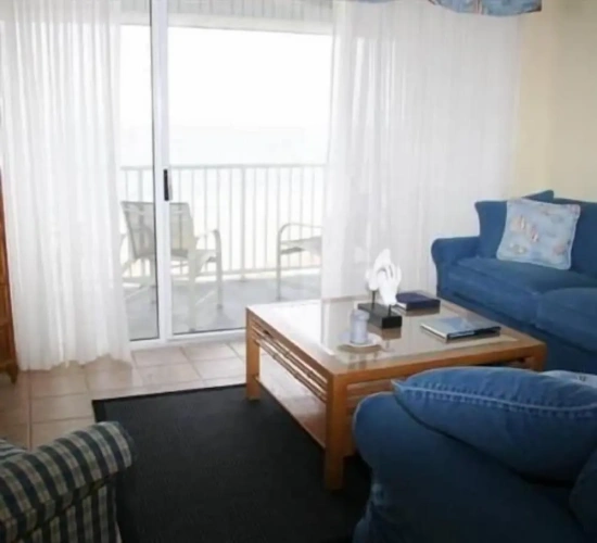 3 Bedrooms Standard room with balcony