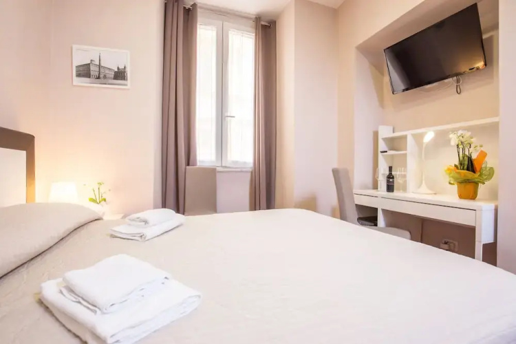 Azzurra Guest House