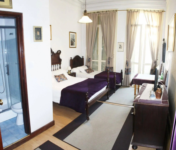 Álvares Cabral Guest House