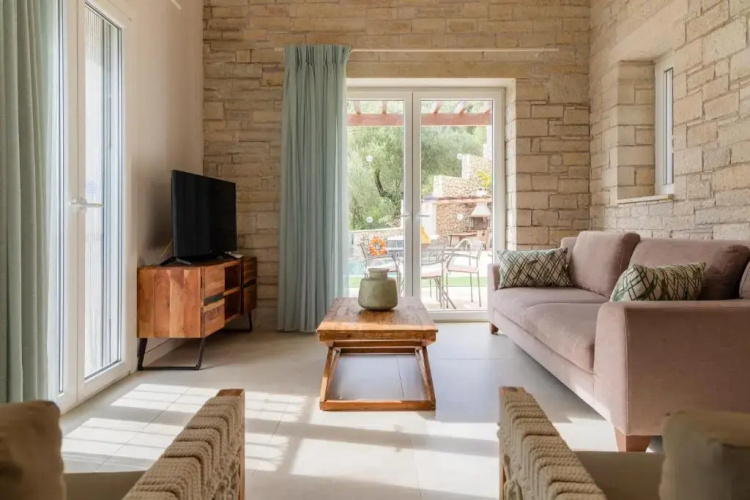 Villa Jacaranda by MediterraneanVillas