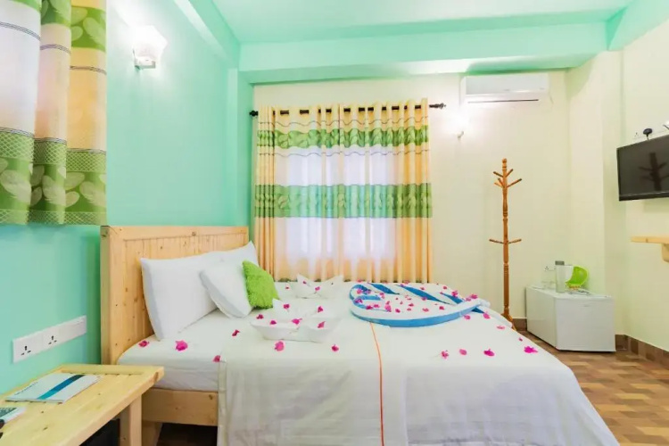 Olhumathi View Inn