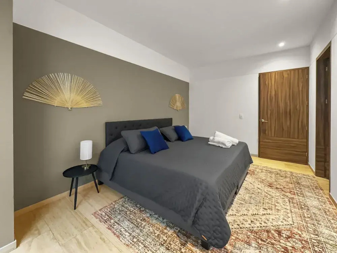 23Gh3 2BR 2.5 Baths with a Private Patio
