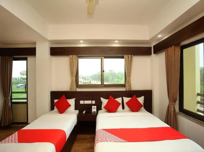 Hotel Aloka Inn