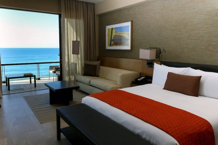 Double Suite with balcony and oceanfront