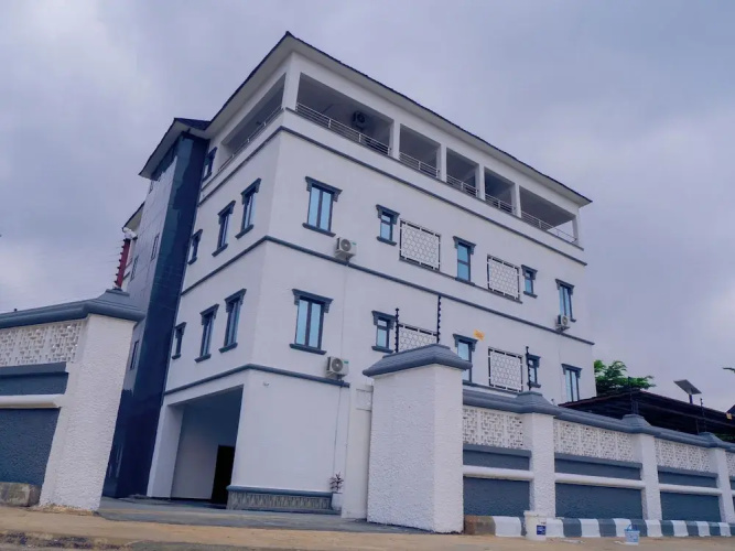 X Best Apartments