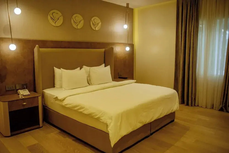 Check Inn Hotel Gimbiya