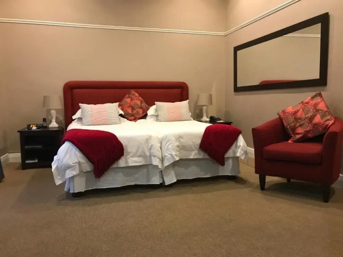 Superior Twin Basement room