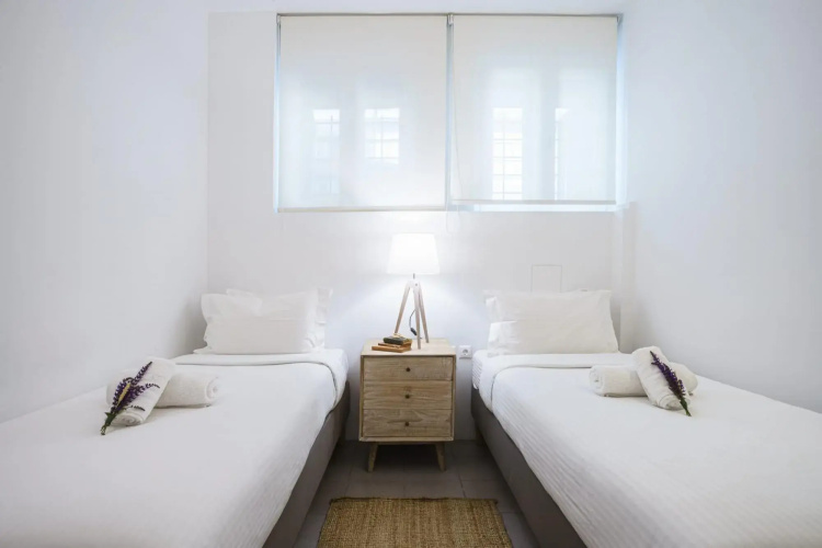 Art Pantheon Apartment (Three-Bedrooms)