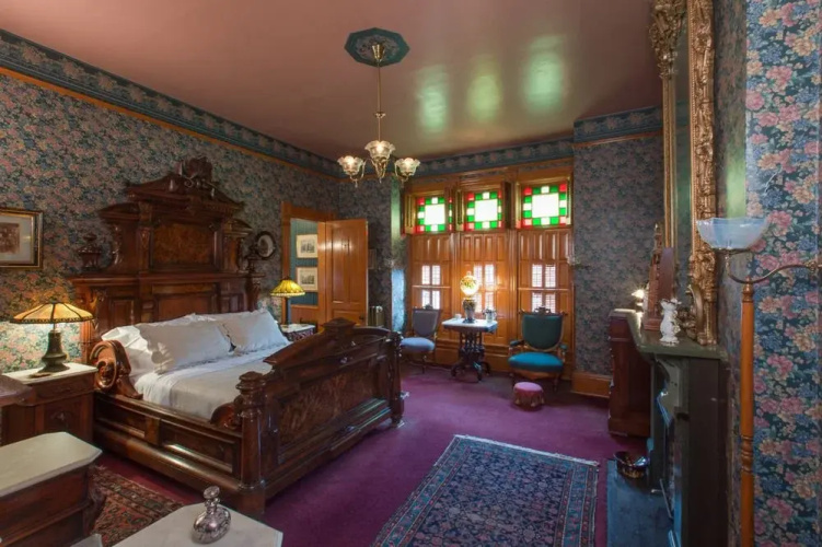 Allyn Mansion