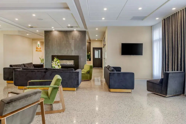 Quality Inn & Suites