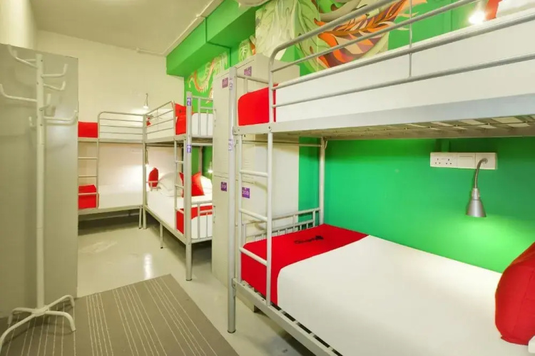 Reddoorz Hostel @ Beach Road