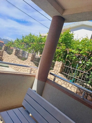 Family Apartment with balcony and with courtyard view