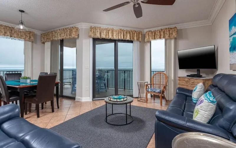Phoenix East 1511 3 Bedroom Condo