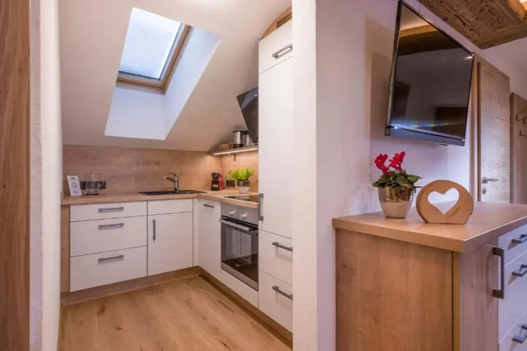 3 Bedrooms Apartment