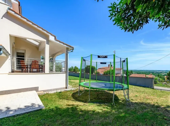 Villa Elisa With View
