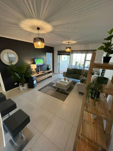 Goose Villa