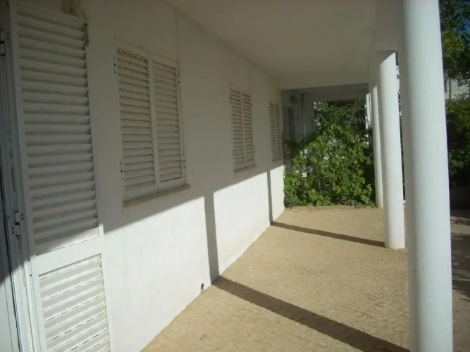 3 Bedrooms Apartment
