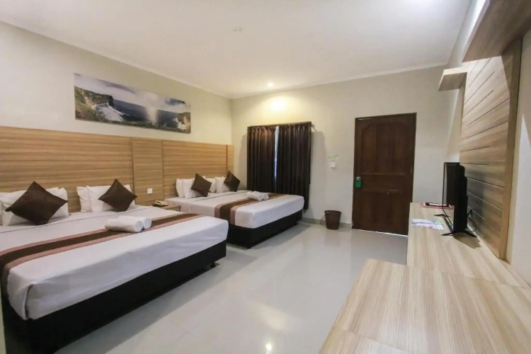 Standard Triple room