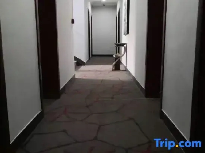 Junyi Chain Hotel (Lan County Bus Station)