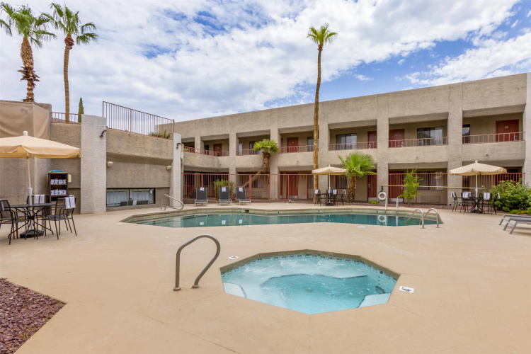 Best Western InnSuites Tucson Foothills Hotel & Suites photo 19