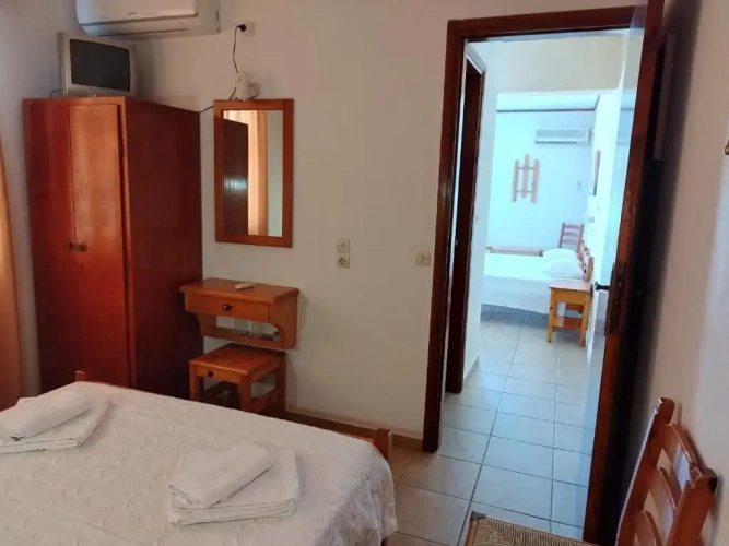 Classic Quadruple room