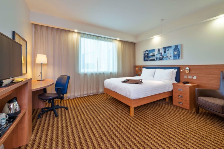 Hampton by Hilton London Luton Airport photo 6