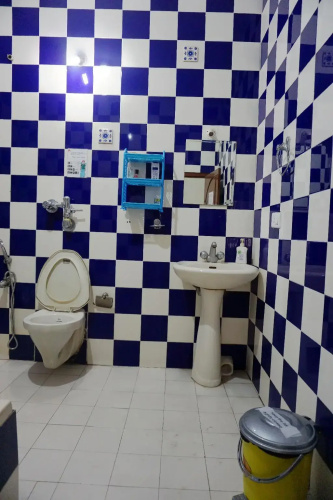 AAO Hostels
