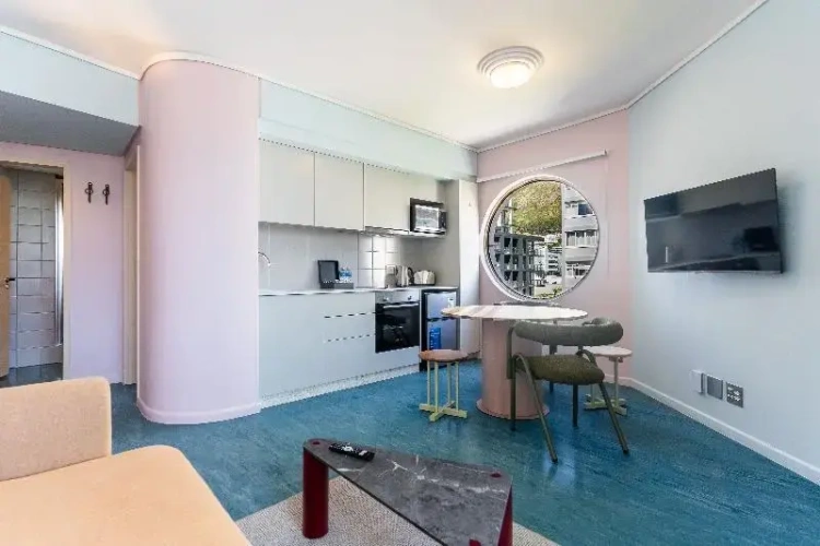 Deluxe Twin Apartment with balcony