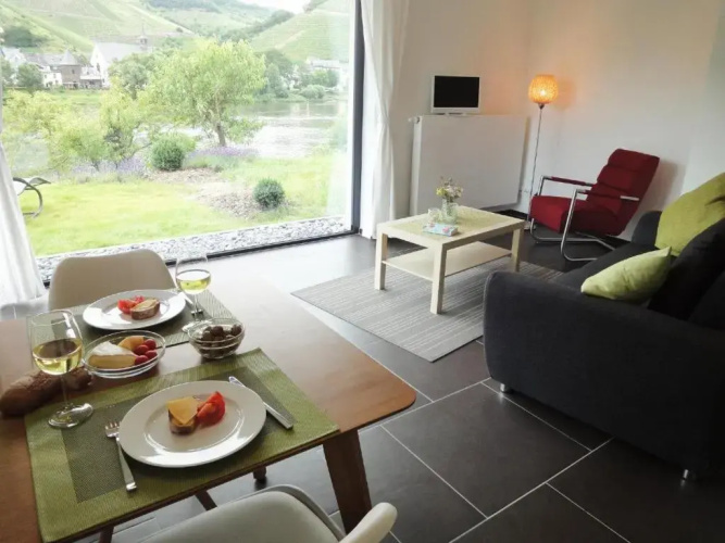 Ferienwohnung am Moselufer