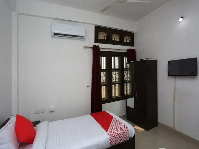 OYO 10912 Nirman Residency