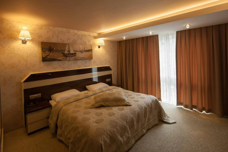 Armin Hotel