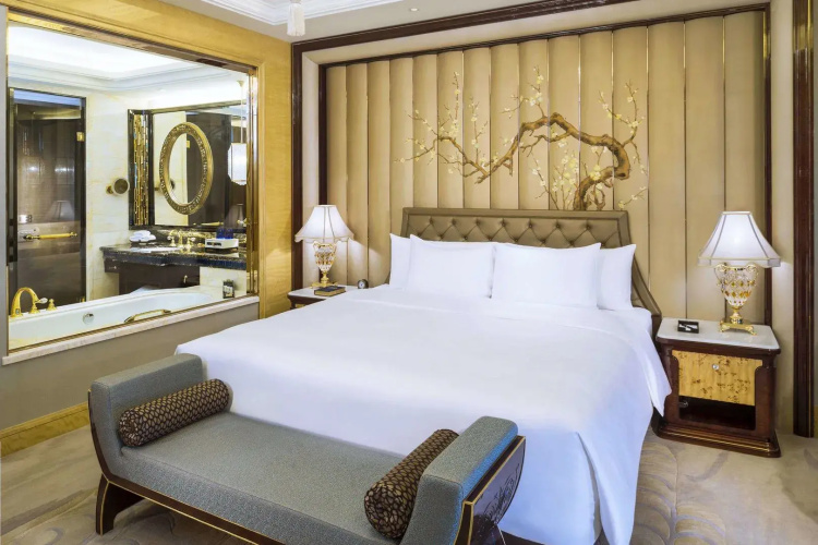 Wanda Reign Wuhan