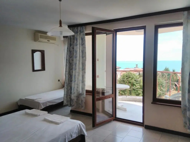 Lazur Hotel