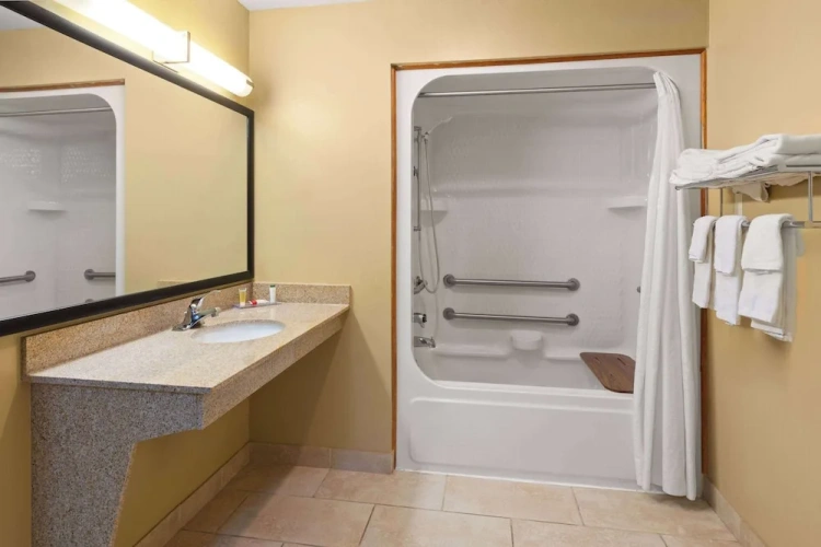Quadruple Suite