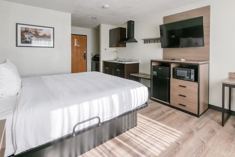 Deluxe Double Basement room
