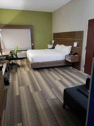1 Bedroom Suite