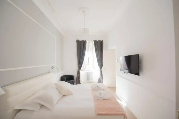 Vatican Beautiful 2Br Apartment