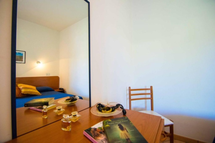 2 Bedrooms Apartment with sea view