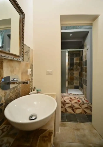 1 Bedroom Superior Apartment with balcony and with bay view