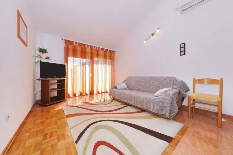 Buga - Close to the Beach & Comfortable - A1
