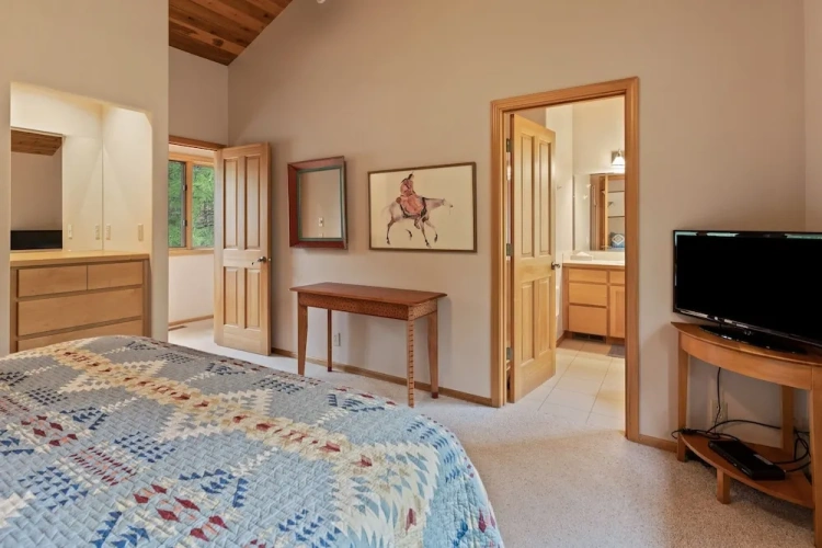 3 Bedrooms Cottage
