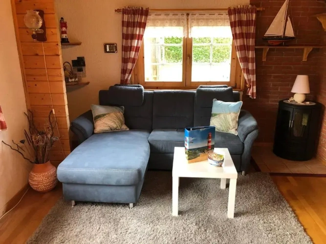 2 Bedrooms Cottage