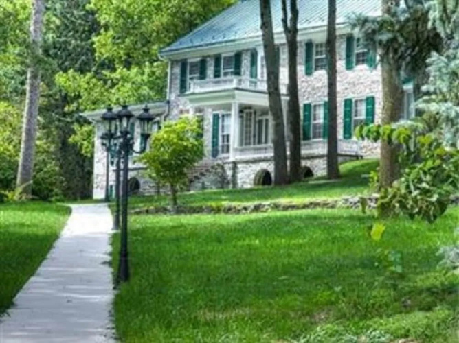 Stocks Manor Bed and Breakfast