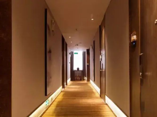 Aoyi Hotel