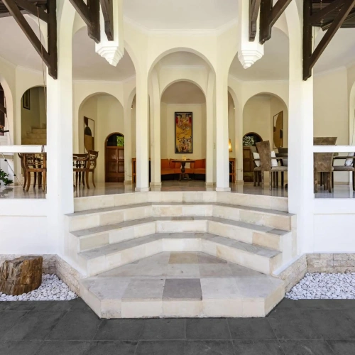 Urbanest Inn Villa