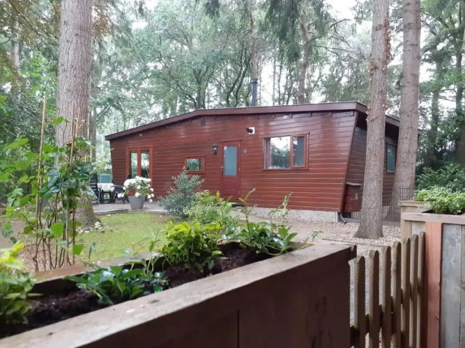 2 Bedrooms Chalet