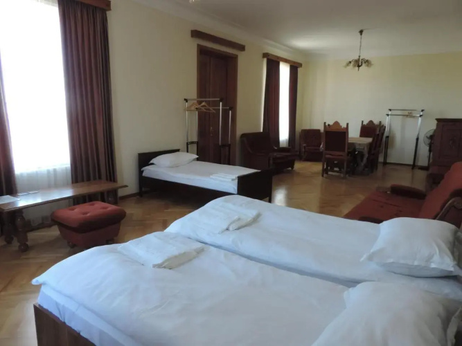 Tetriani Guesthouse