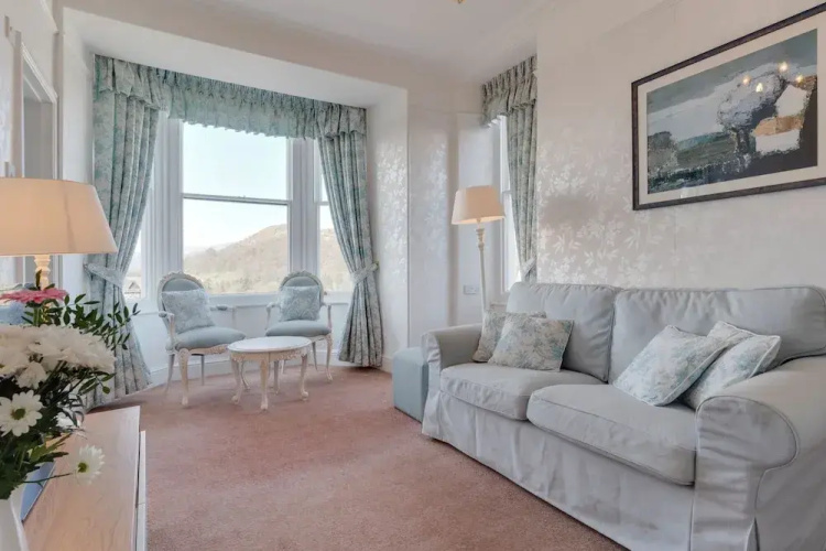 Barnes Fell Apartments